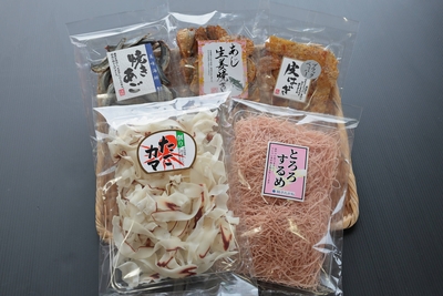 とろろするめ【大容量】 120g × 10袋 とろろするめ【大容量】 120gの通販 by 激安's shop｜ラクマ